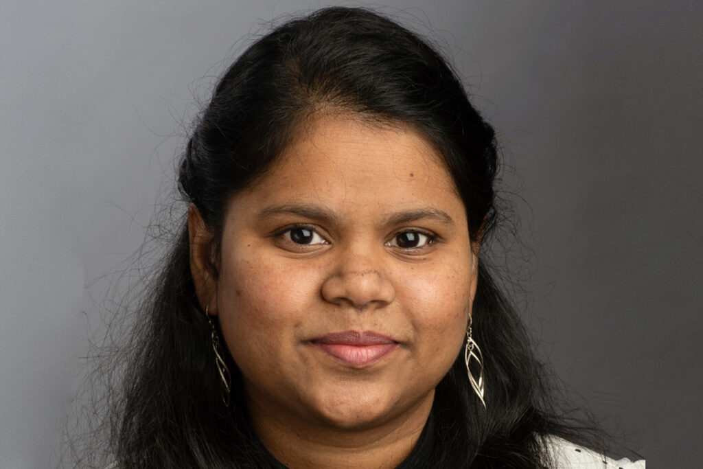 Headshot of Chrisida Anandan