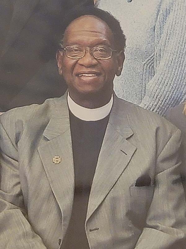 Headshot of Rev. Dr. Walter May Jr.