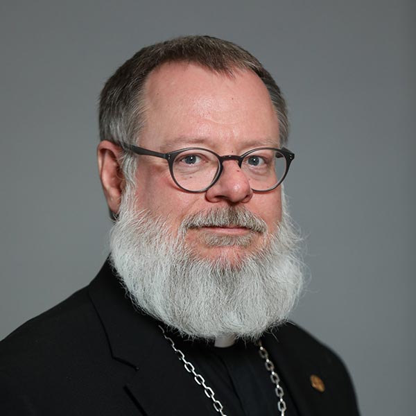 Headshot of Michael Girlinghouse.