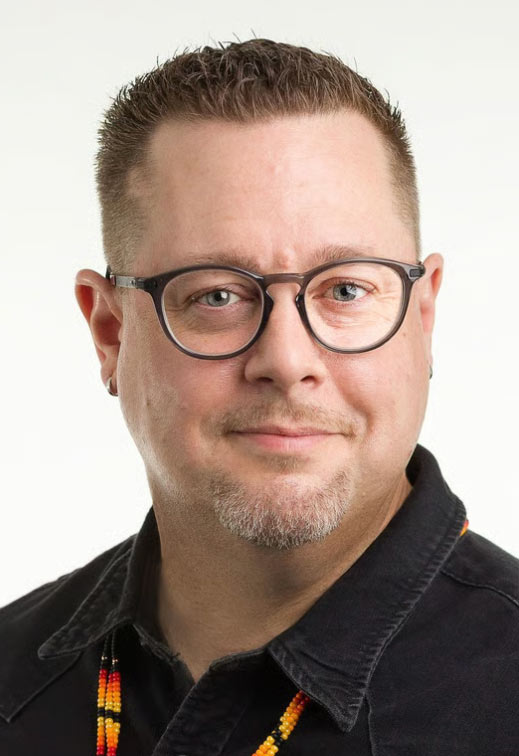 Headshot of Robert O Smith.