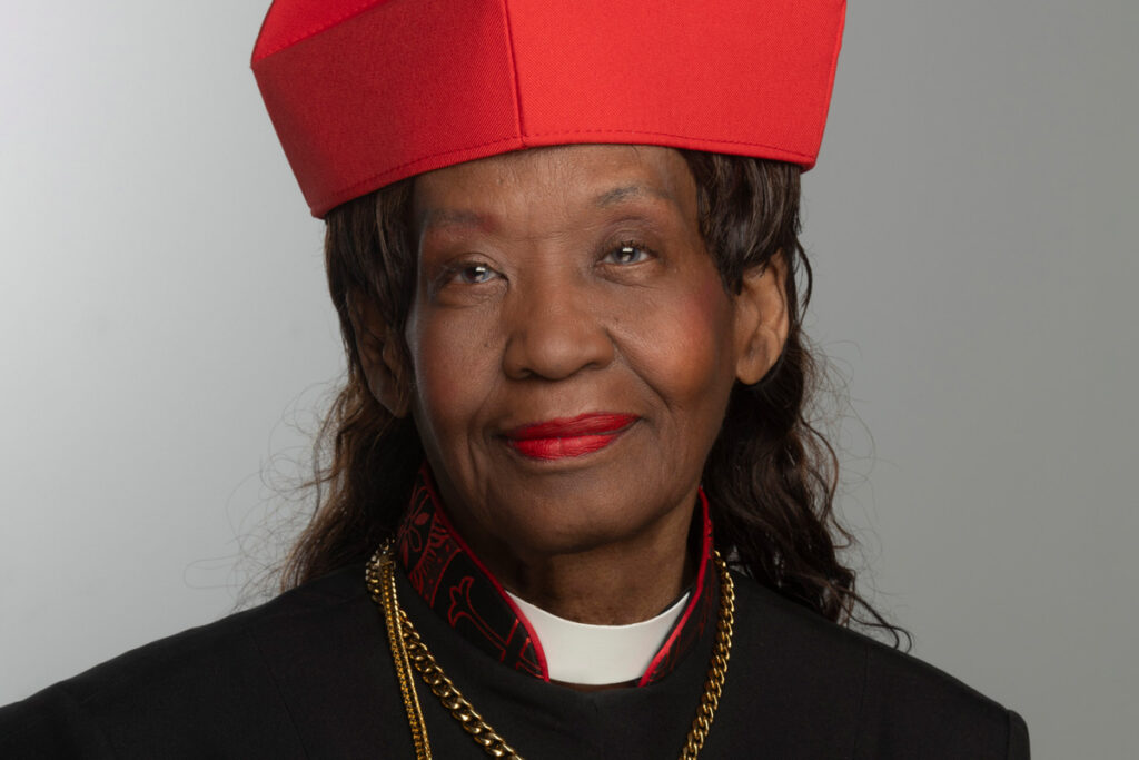 Headshot of Evelyn Taylor.