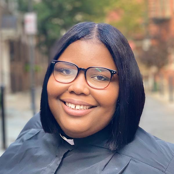 Headshot of Rev. Dr. Ralen Robinson.